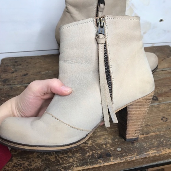 Holding Horses Buckled triad Cream Suede Booties - Picture 5 of 8